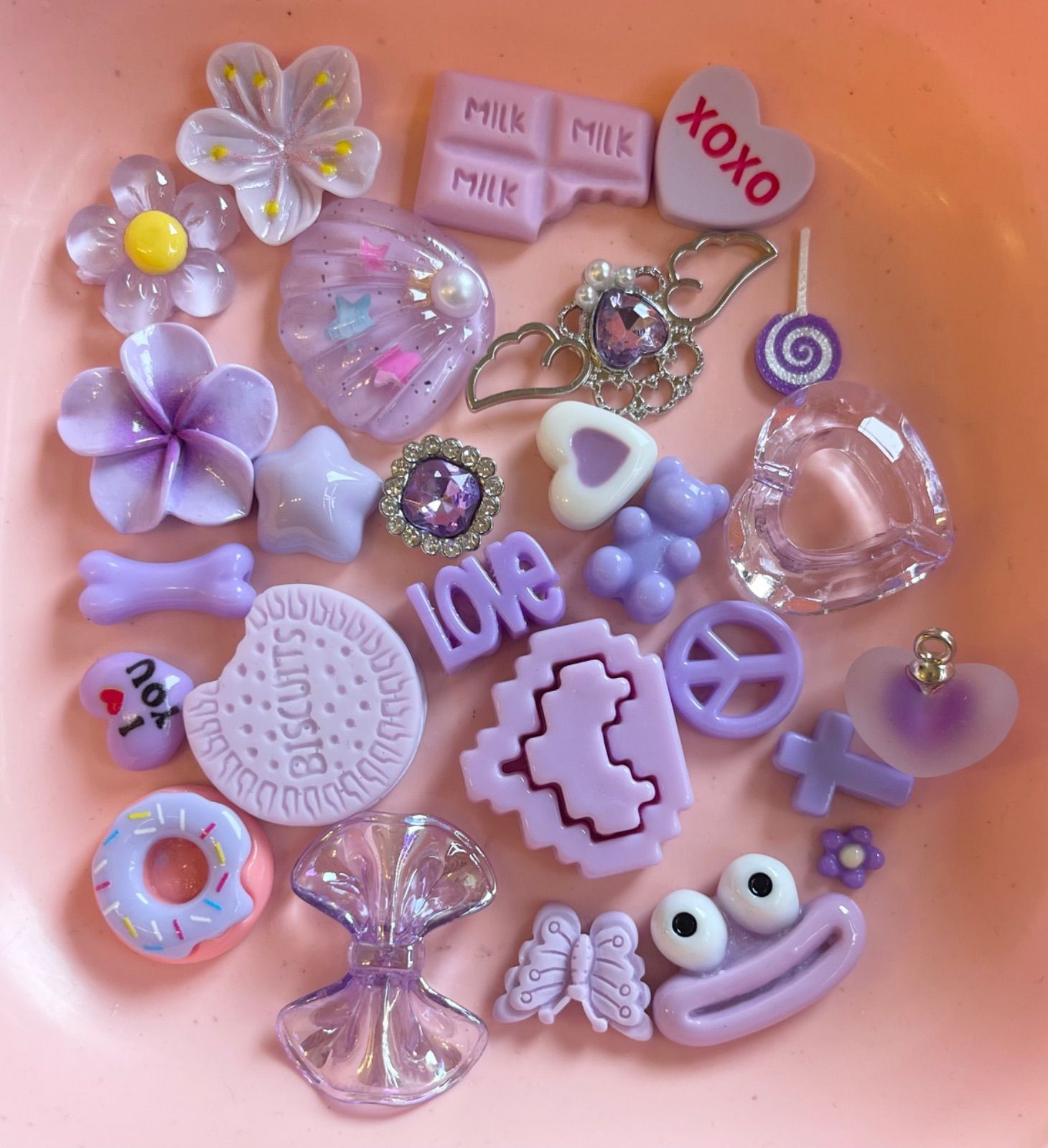 chara様専用 chara様専用 CHARAさま専用☆キュアキュンキュン衣装型紙セットの通販