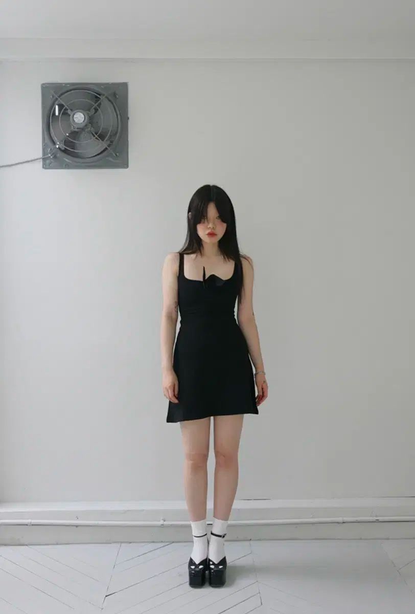 freckle seoul スリーブレス ストレッチ ドレス ブラック