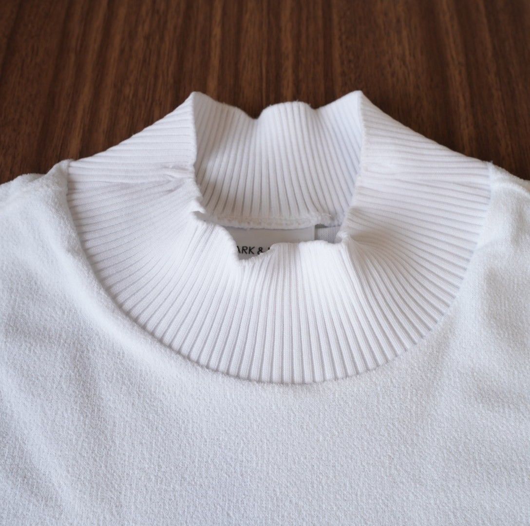 ☆超美品☆マークアンドロナ モックネックTシャツ レディースゴルフウェア