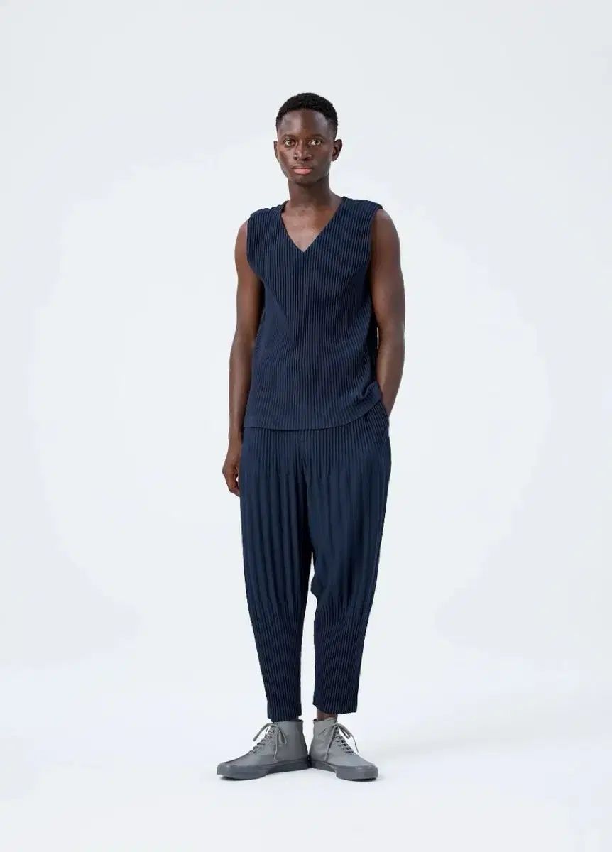 HOMME PLISSÉ ベーシック プリーツ パンツ ネイビー ISSEY MIYAKE