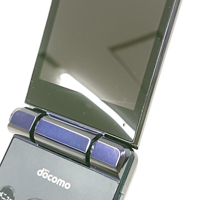 AQUOS ケータイ SH-01J ドコモ ブルーブラック 送料無料 本体 c10119