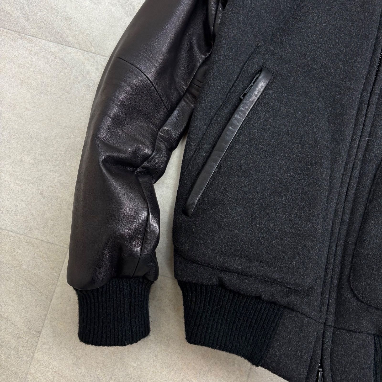 1piu1uguale3 ウノピゥウ スタジャン ブルゾン カシミヤ混 ラムレザー切り替え KANDAIZUMI_COM