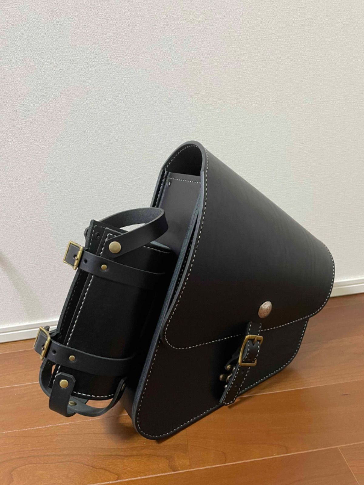 ハーレー ソフテイル用 本革 サドルバッグ ハンドメイド 携行缶ホルダ付