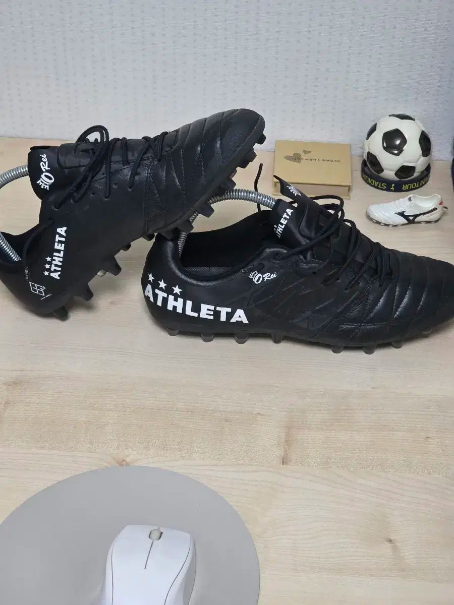 ATHLETA アスレタ