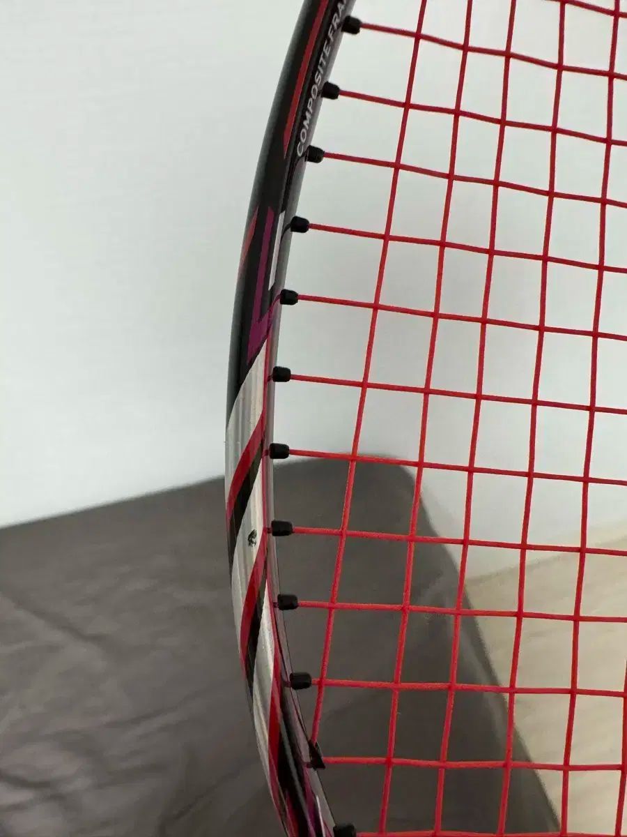ライダー 破裂 プロ バドミントン ラケット