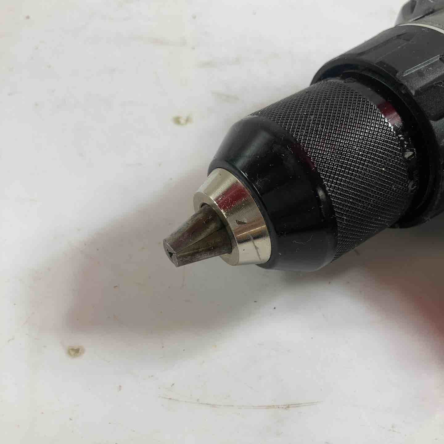 コードレスドリルドライバー DF001GZ