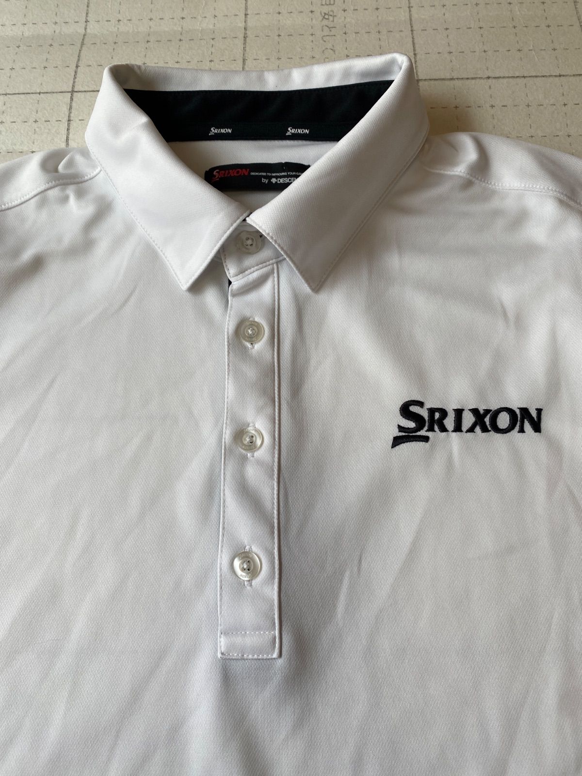 ト2507-⑤-4888 スリクソン SRIXON ゴルフポロシャツ 白 LL