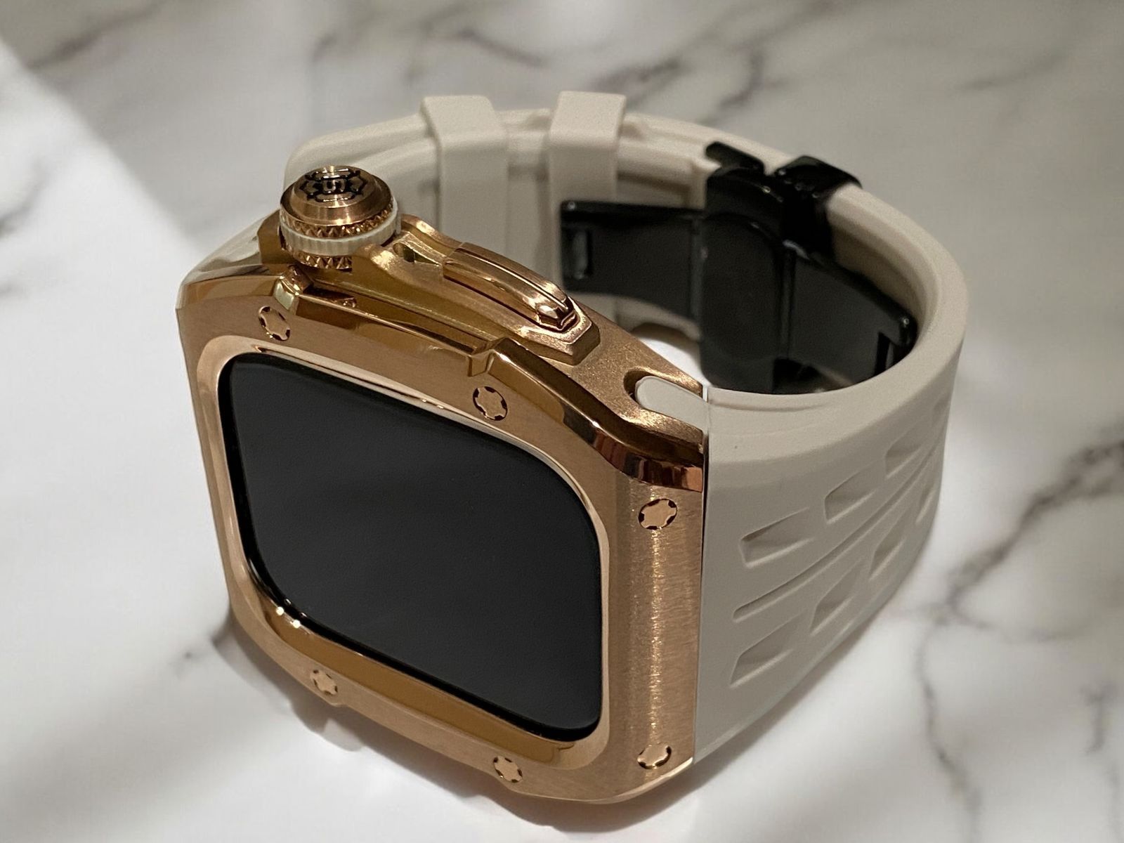Apple Watchバンド ラバーベルト カバー メタルケース BR タイトル アップルウォッチカバーケースApple Watchラバーバンド