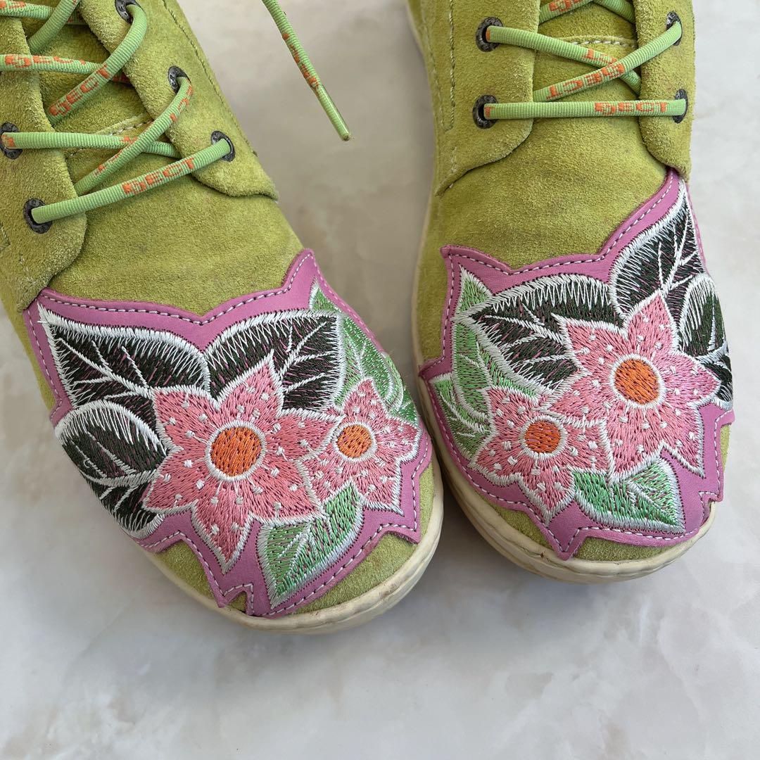 本革 エジェクト レースアップシューズ スエード 刺繍 ボタニカル 黄緑 38