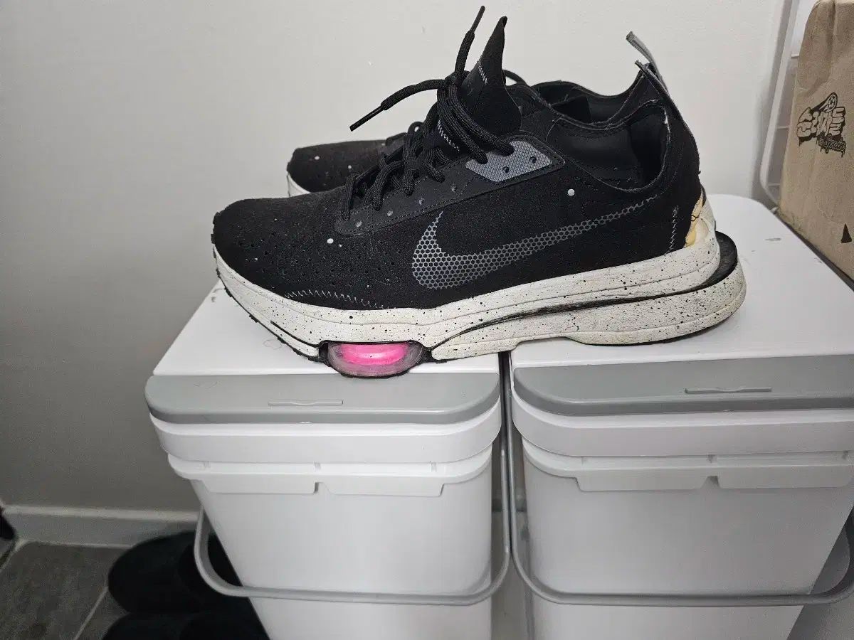 ナイキ エアズームタイプ スニーカー ランニングシューズ 280