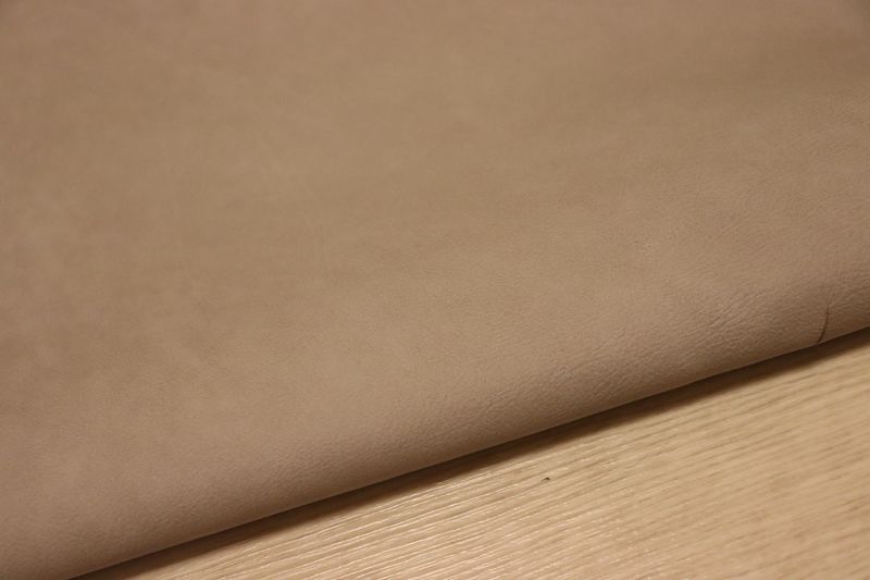 アイスグレー 259ds クロム革 牛革 イタリア レザー アンチック加工 はぎれ 一枚革 レザークラフト 革 皮 本革 diy 生地 材料