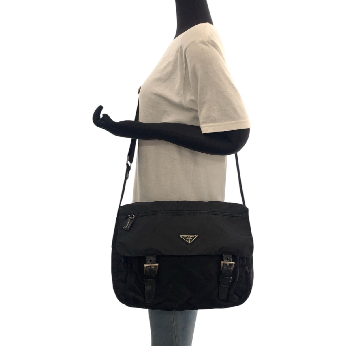 美品 PRADA プラダ テスート 三角ロゴプレート ブラック 黒 シルバー  