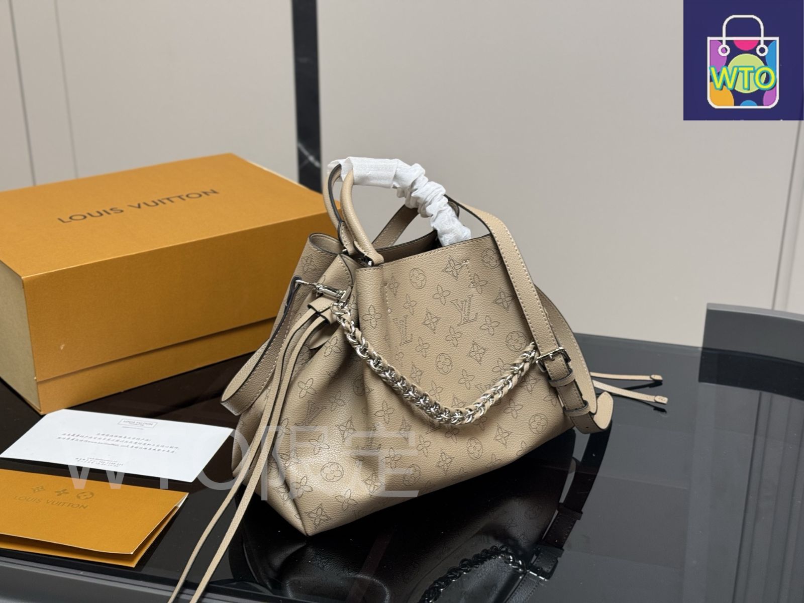 [LOUISQUATORZE]★ムーンムーントレンディ ホボバッグ★送料込 今日特価】Louis Vuitton Moon Goddess Bucket Bag