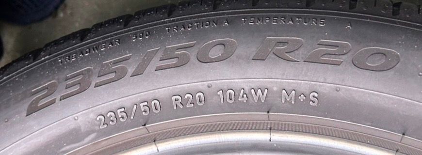 235 50R20
