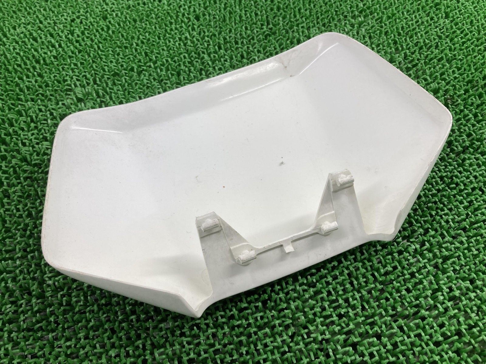 XR650R ライトカウル 白 ホンダ 純正 バイク 部品 RE01 XR400R XR400R XR250R 割れ欠け無し 品薄 車検 Genuine 【中古】 79 XR650R ライトカウル 白 ホンダ 純正 バイク 部品 RE01 XR400R XR400R