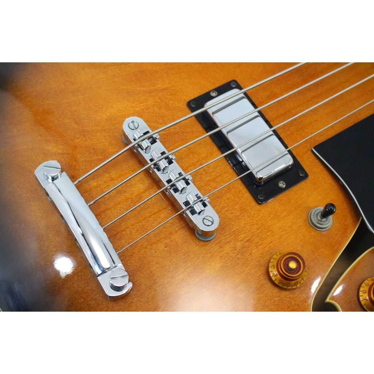 ＩＩ ＴＡＢ－７００