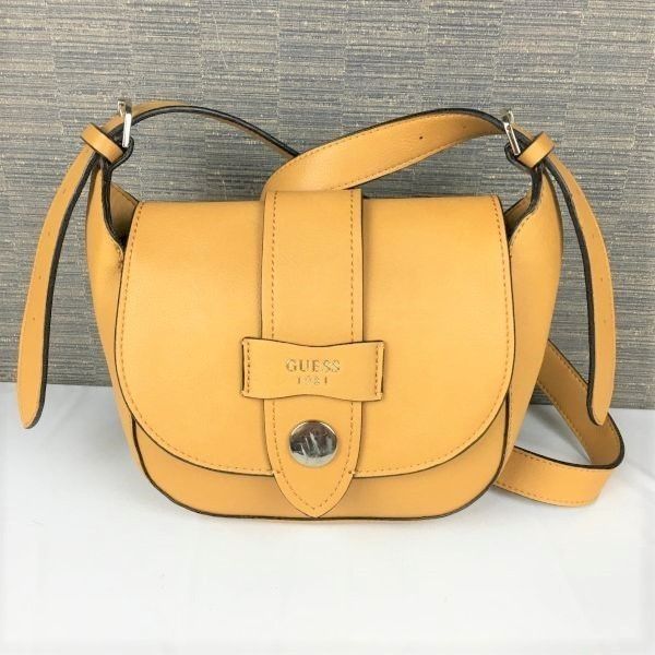 GUESS/ゲス レザー ショルダーバッグ 茶/ブラウン 小ぶり おしゃれ 管 