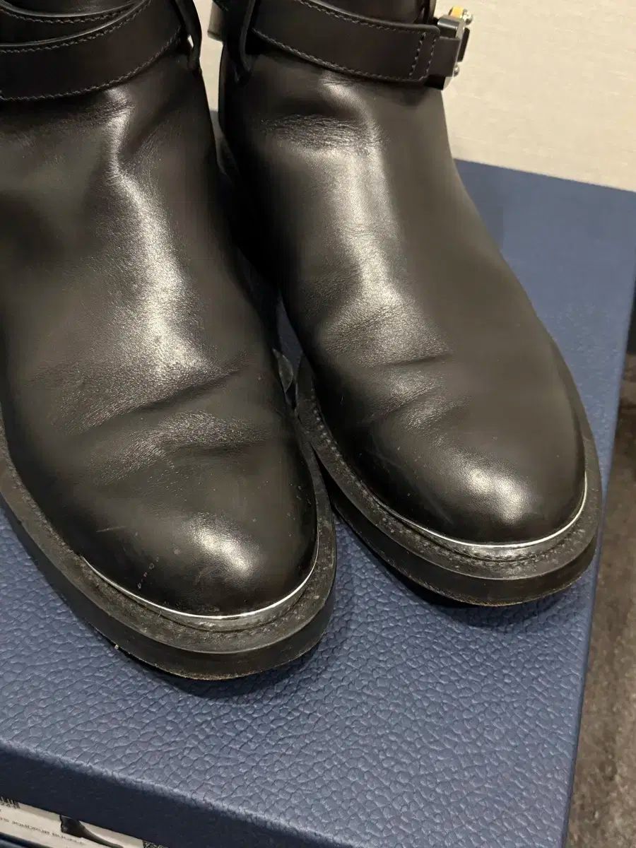 INZIST slave Mサイズ フレーム、シートポストのみ