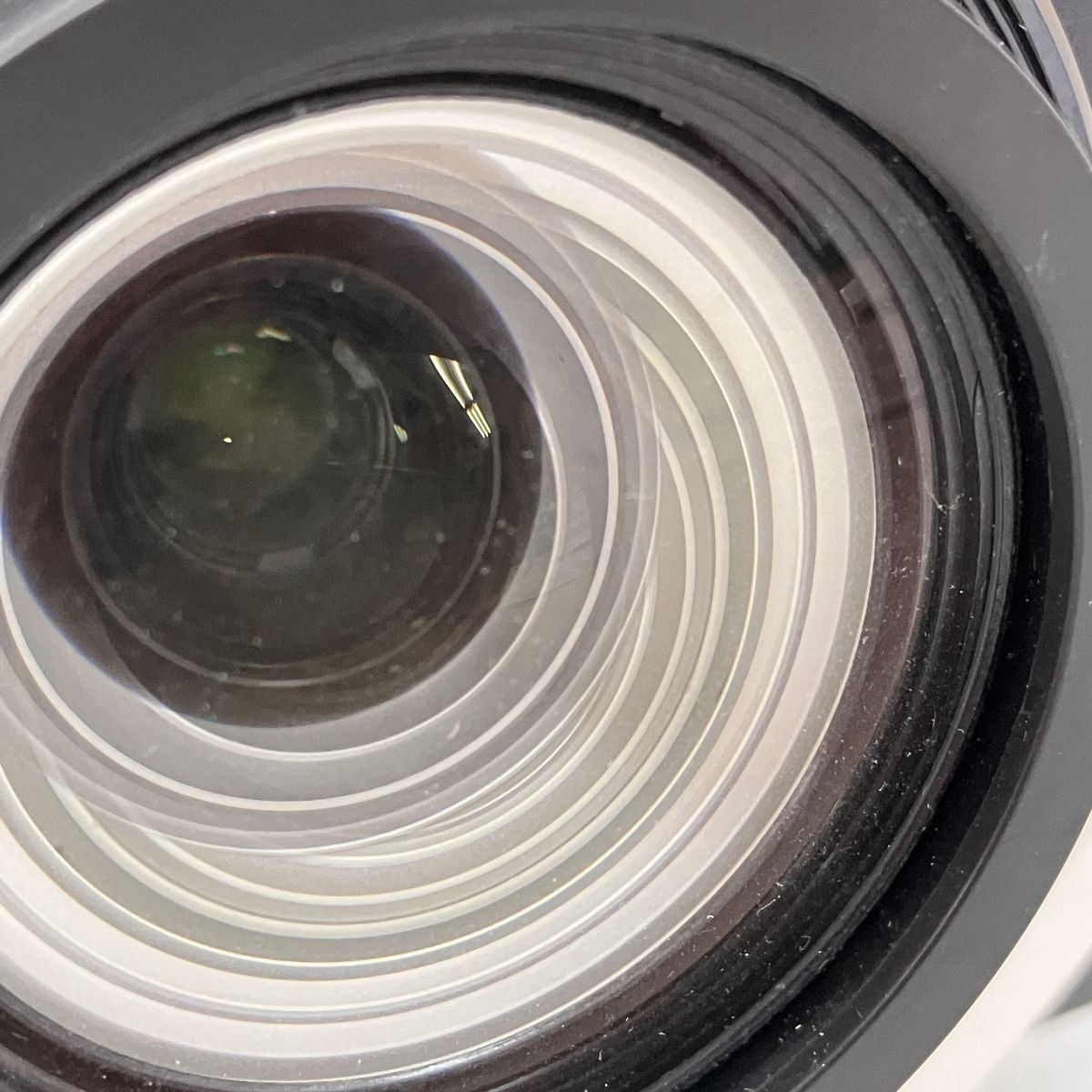 Canon LV-HD420 パワープロジェクター キヤノン VGA~WUXGA 中古 Canon LV-HD420 パワープロジェクター キヤノン VGA~WUXGA 中古