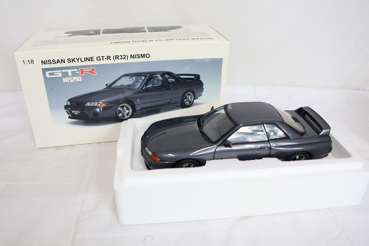 ○オートアート 1/18 スカイライン GTR R32 NISMO - メルカリ
