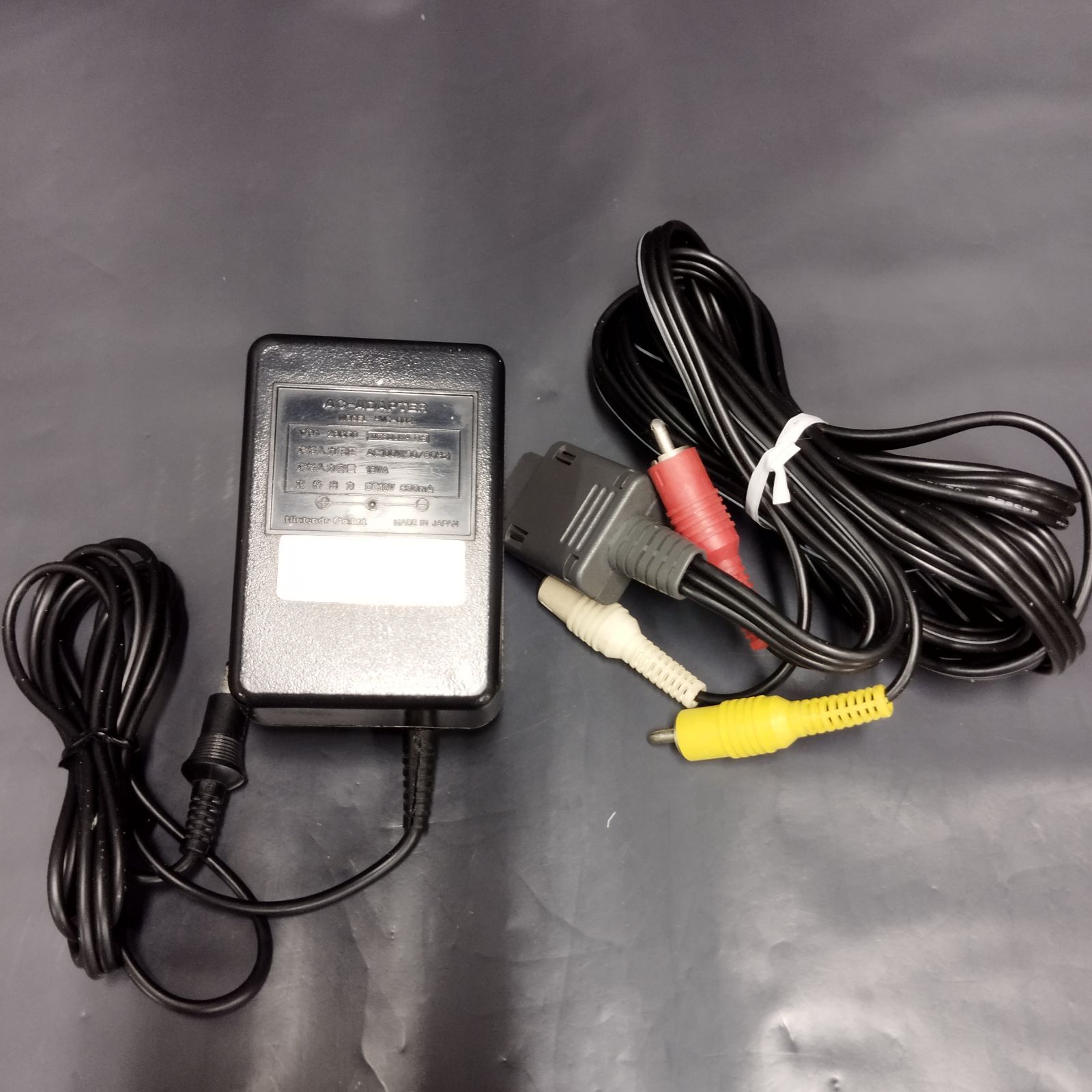 D15249]SFC スーパーファミコン 本体 SHVC-001 箱付 Nintendo 任天堂