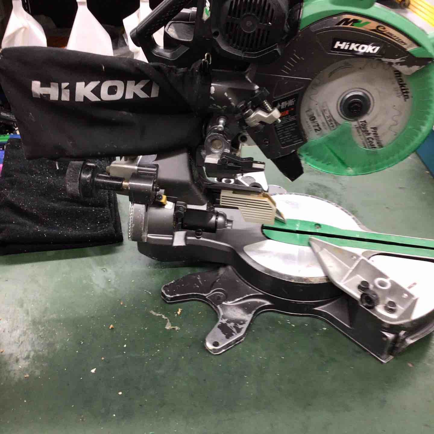 ハイコーキ HIKOKI 旧 日立工機 コードレス卓上スライド丸のこ C3607DRA NN 藤沢店