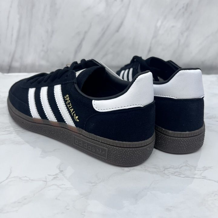 【目玉商品～超人気】，アディダス ハンドボール スぺツィアル スニーカー DB3021 ブラック 23.5cm 高齢者向け