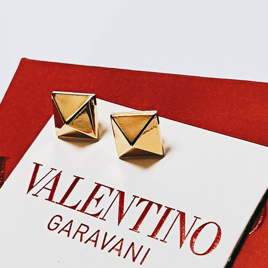 新品未使用】VALENTINO ロックスタッズ メタル ピアス ゴールド 両耳 