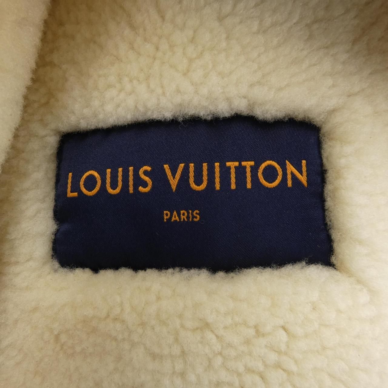 ルイヴィトン LOUIS VUITTON ムートンジャケット - メルカリ