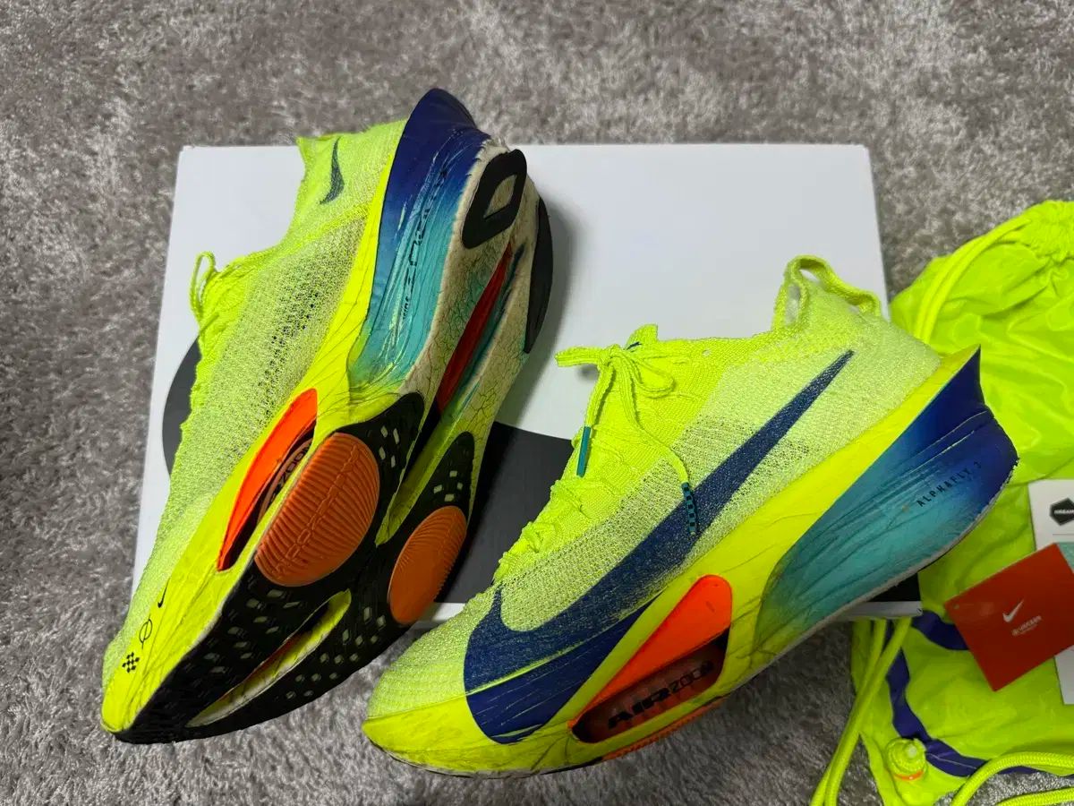 ナイキ アルファフライ3 270 ボルト