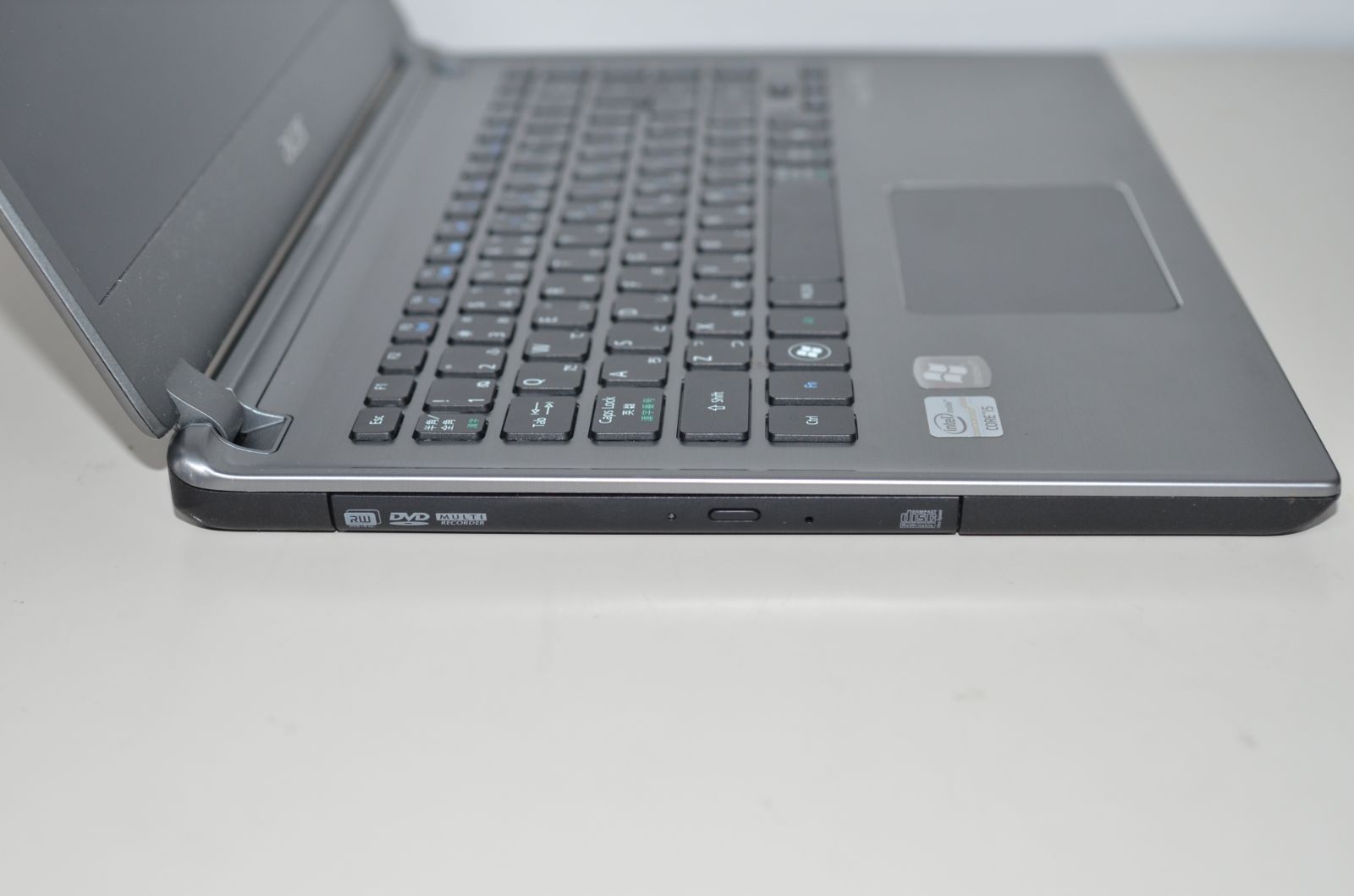 ジャンク品ノートパソコン ACER M5-481T-H54Q メモリー4GB ジャンク品ノートパソコン ACER Aspire TimelineUltra M5 M5