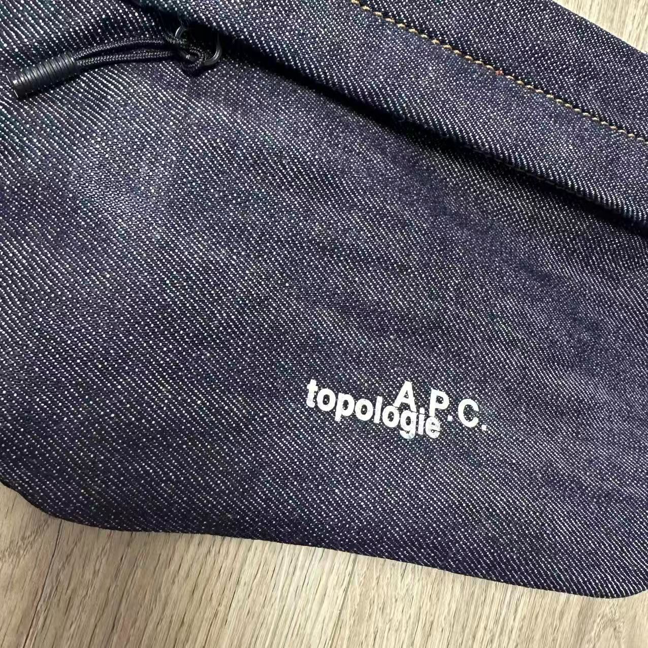A.P.C. x Topologie Besace トポロジー クロスボディバッグ ショルダーバッグ ベサス バッグ ストラップ付き デニム