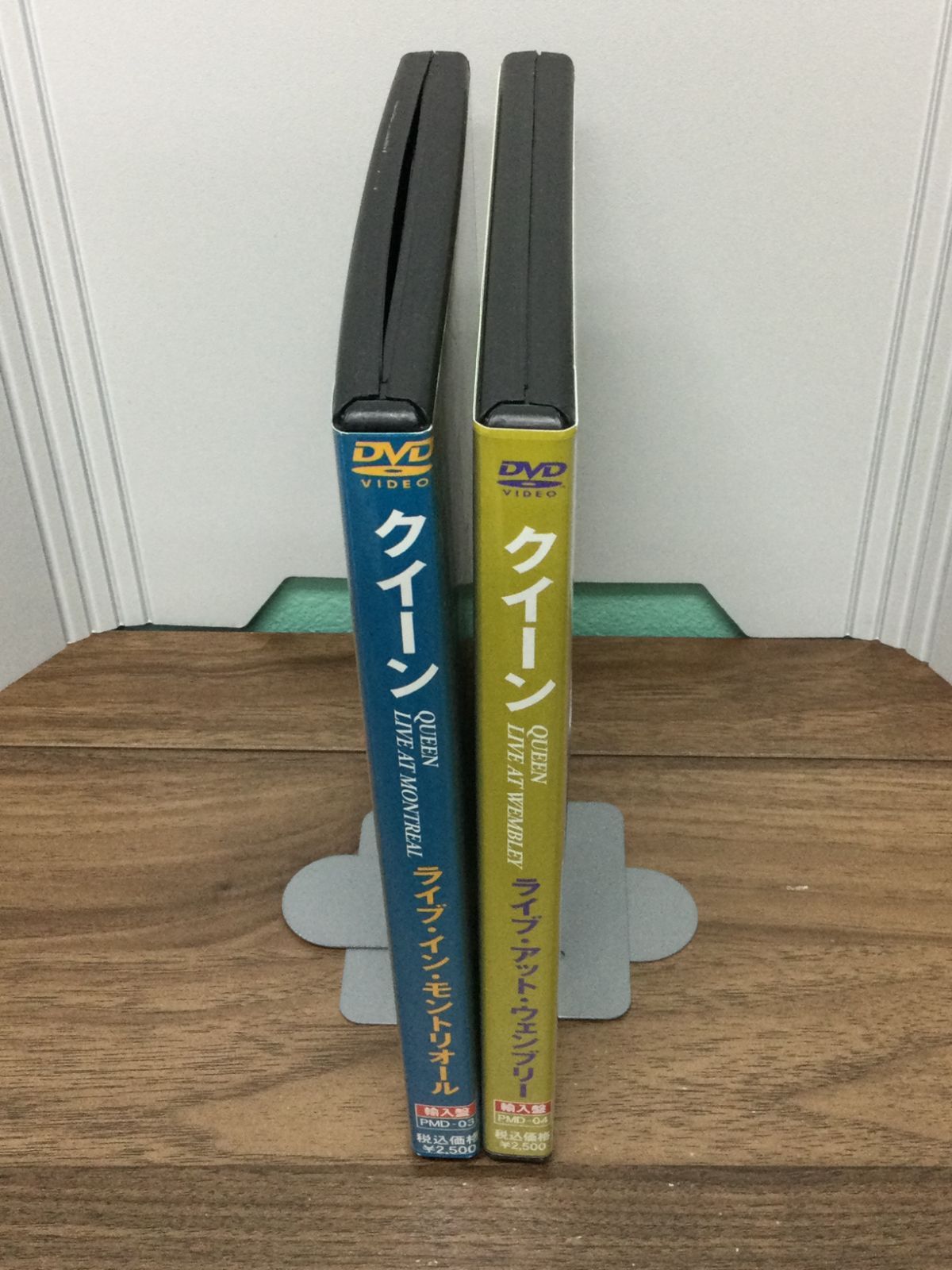 (未使用･未開封品)クイーン ライブ [ライブ・イン・モントリオール ライブ・アット・ウェンブリー] 輸入盤 (ヨコハマレコード限定 特典DVD付) DVD2枚組 PMD-03-04 Amazon.co.jp: クイーン ライブ [ライブ・イン・モントリオール