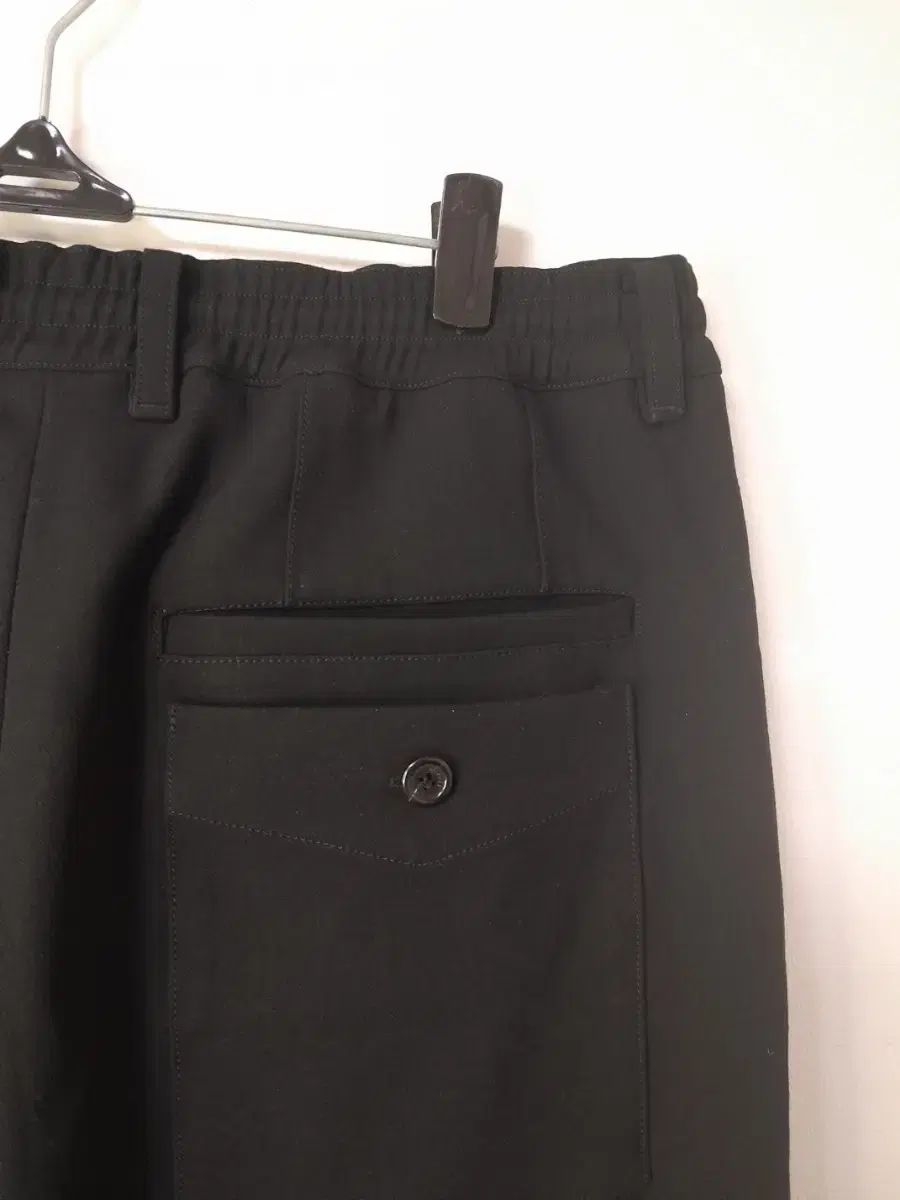 シャーリング スラックス