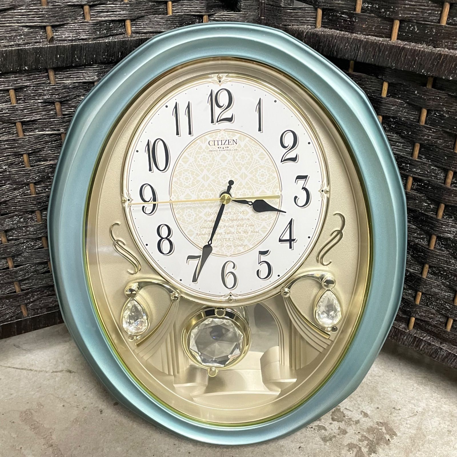 シチズン パルミューズエマール 電波掛時計 4MN418-0 中古品 ホット セールの通販 シチズン パルミューズエマール 電波掛時計