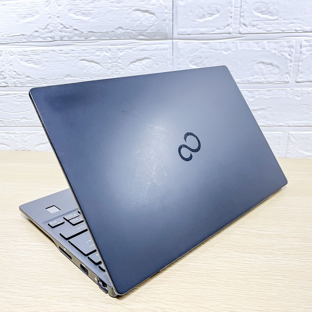 重さ約840g】富士通 Fujitsu LIFEBOOK U9311/F 第11世代 Core i5