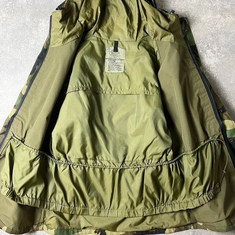 米軍実物 US ARMY ECWCS ウッドランドカモ迷彩 ジャケット MILITARY 実物 新品 デッドストック 米軍 ECWCS Gen1型パーカー