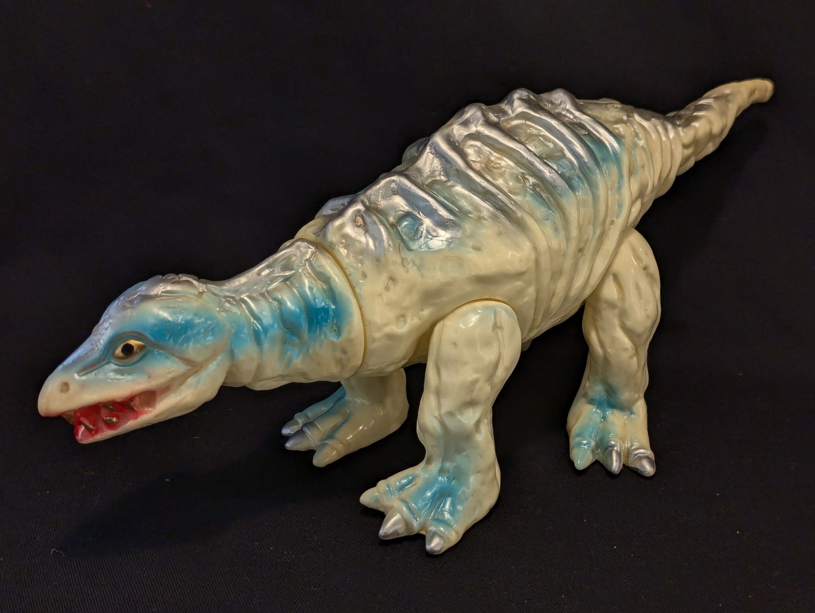 B-CLUB ブルマァク復刻 帰ってきたウルトラマン ステゴン 白成型