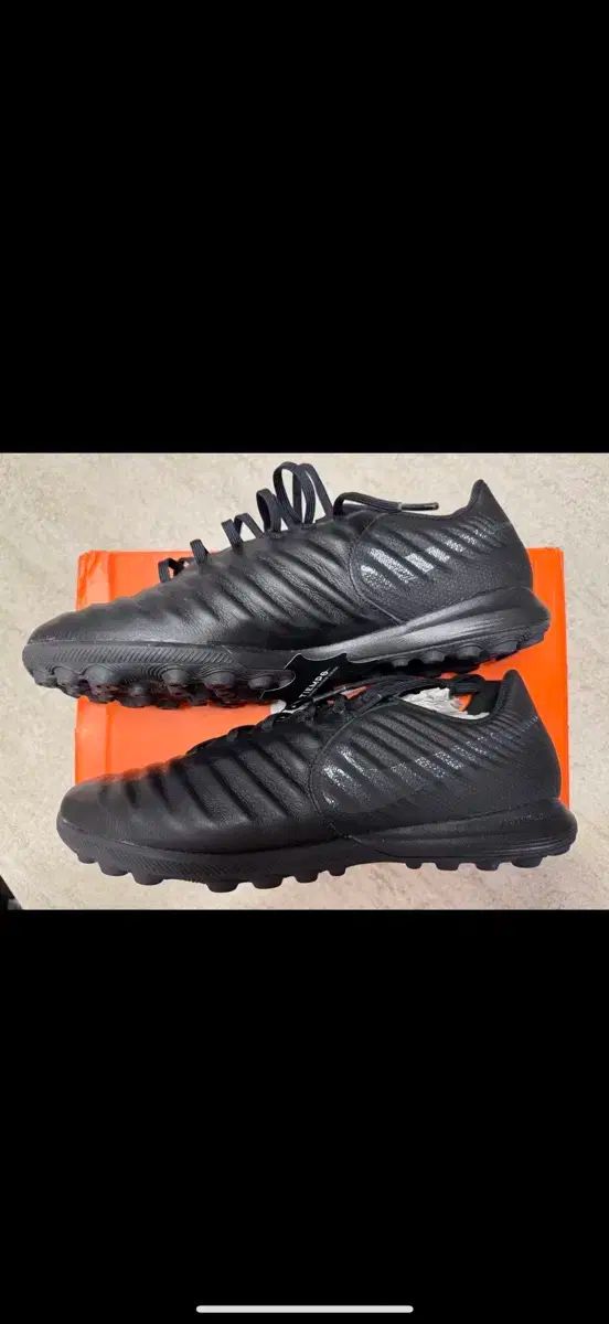 NIKE ナイキ ティエンポ X ルナ レジェンド 7 プロ TF サッカーシューズ 285