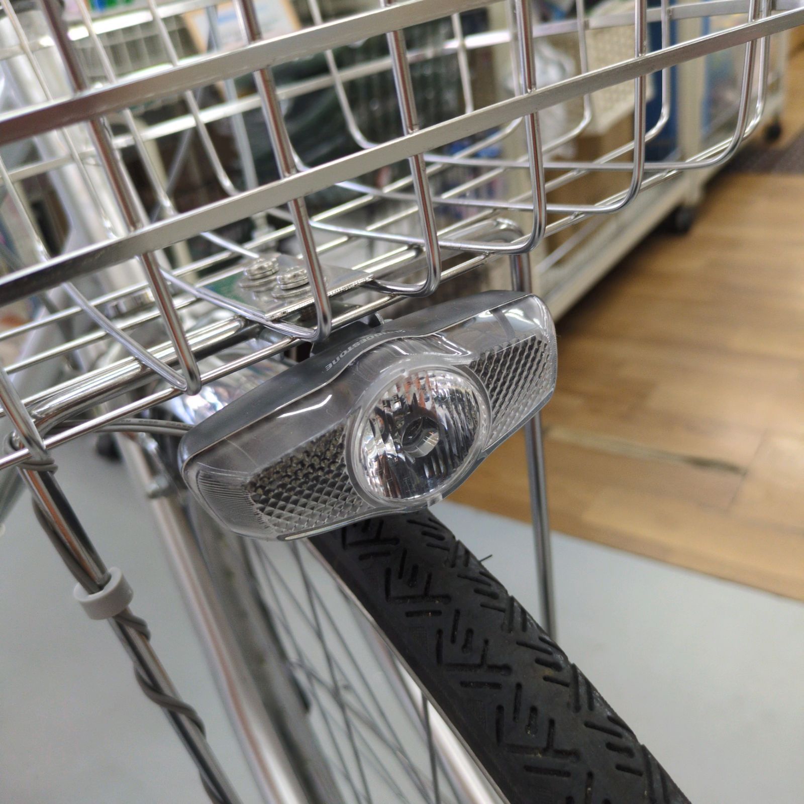 J309 ☆小キズ小凹み使用感☆軽快自転車☆BRIDGESTONE☆内装3段☆LED