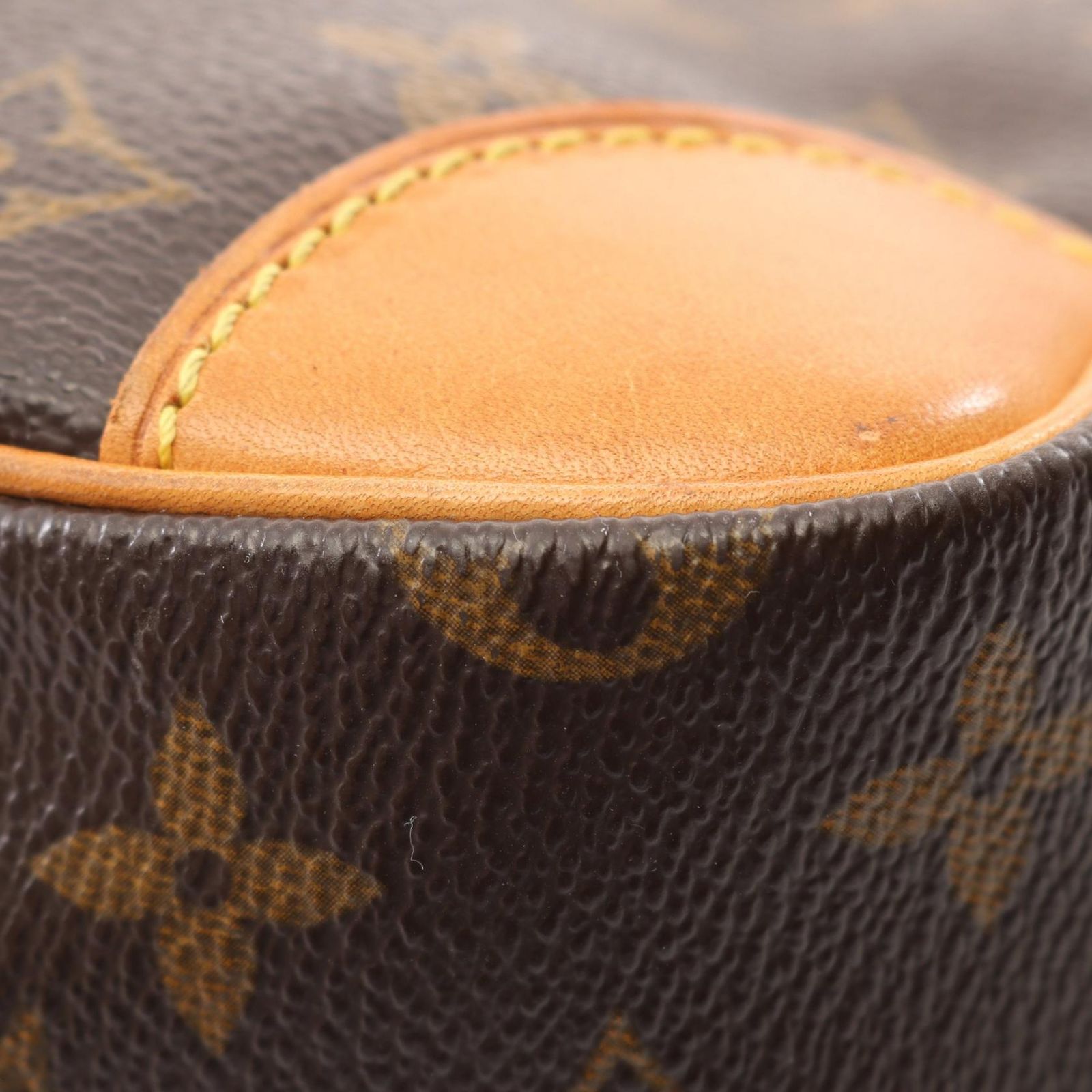 VUITTON