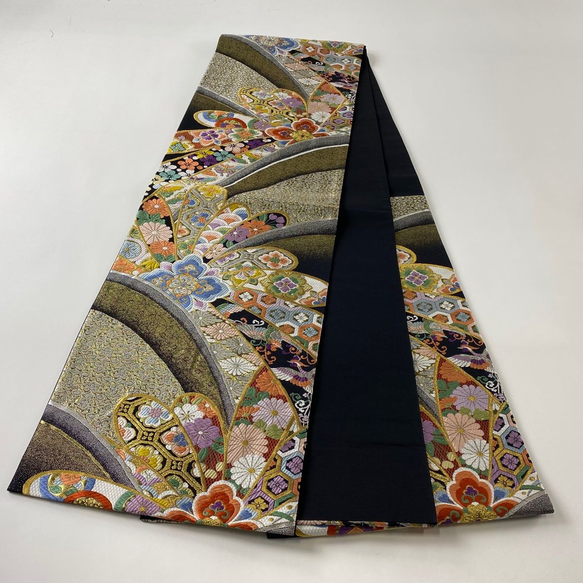 袋帯 秀品 菊華紋 花鳥 金銀糸 箔 黒 全通 正絹 【中古】 - メルカリ
