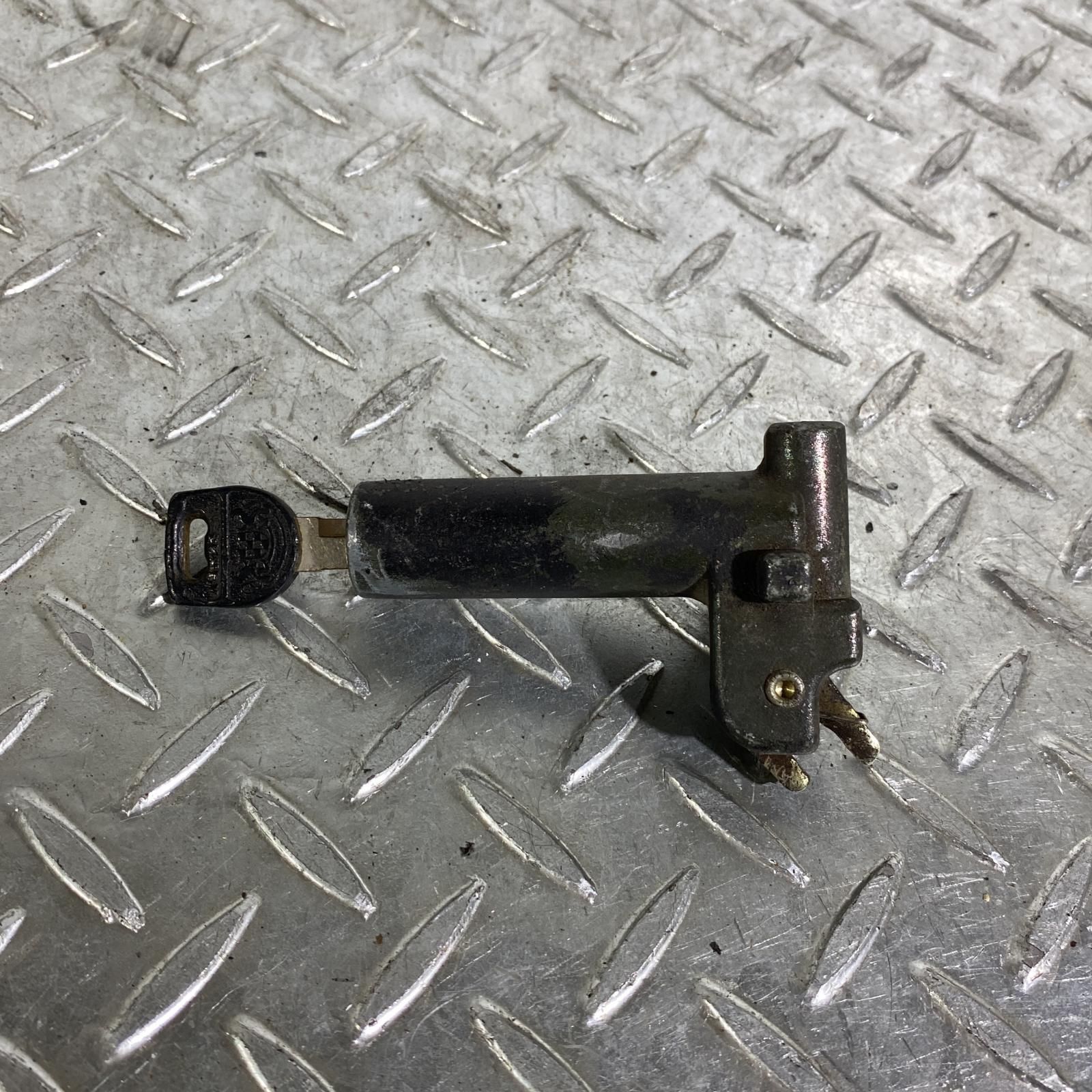 KAWASAKI KZ1000 MK2 シートロック カワサキ