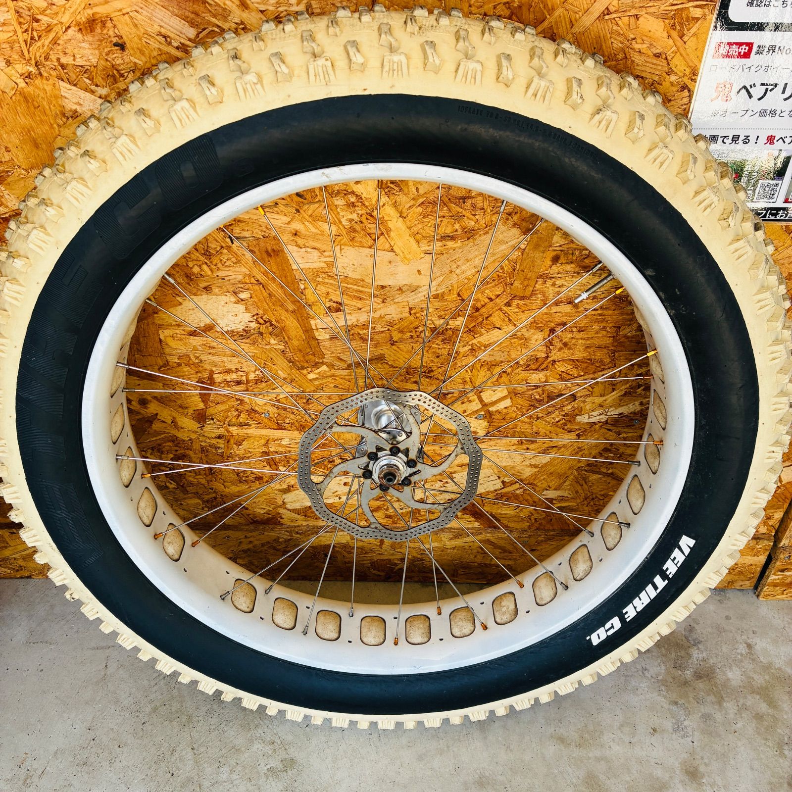 品 SURLY ファットバイク 手組み アルミ ホイール クリンチャー VEE TIRE CO 26×50.5 シマノ 10sフリー 前後 MOONLANDER サーリー BRIGHTFACE_UK