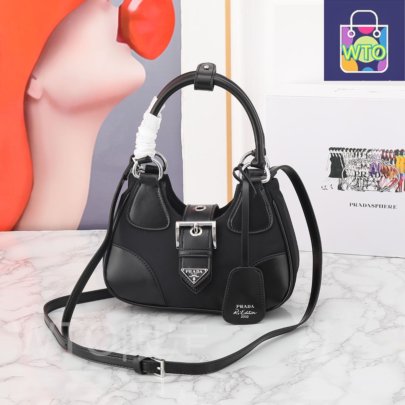 PRADAプラダ新作moon bagムーンバッグ、ハンドバッグ