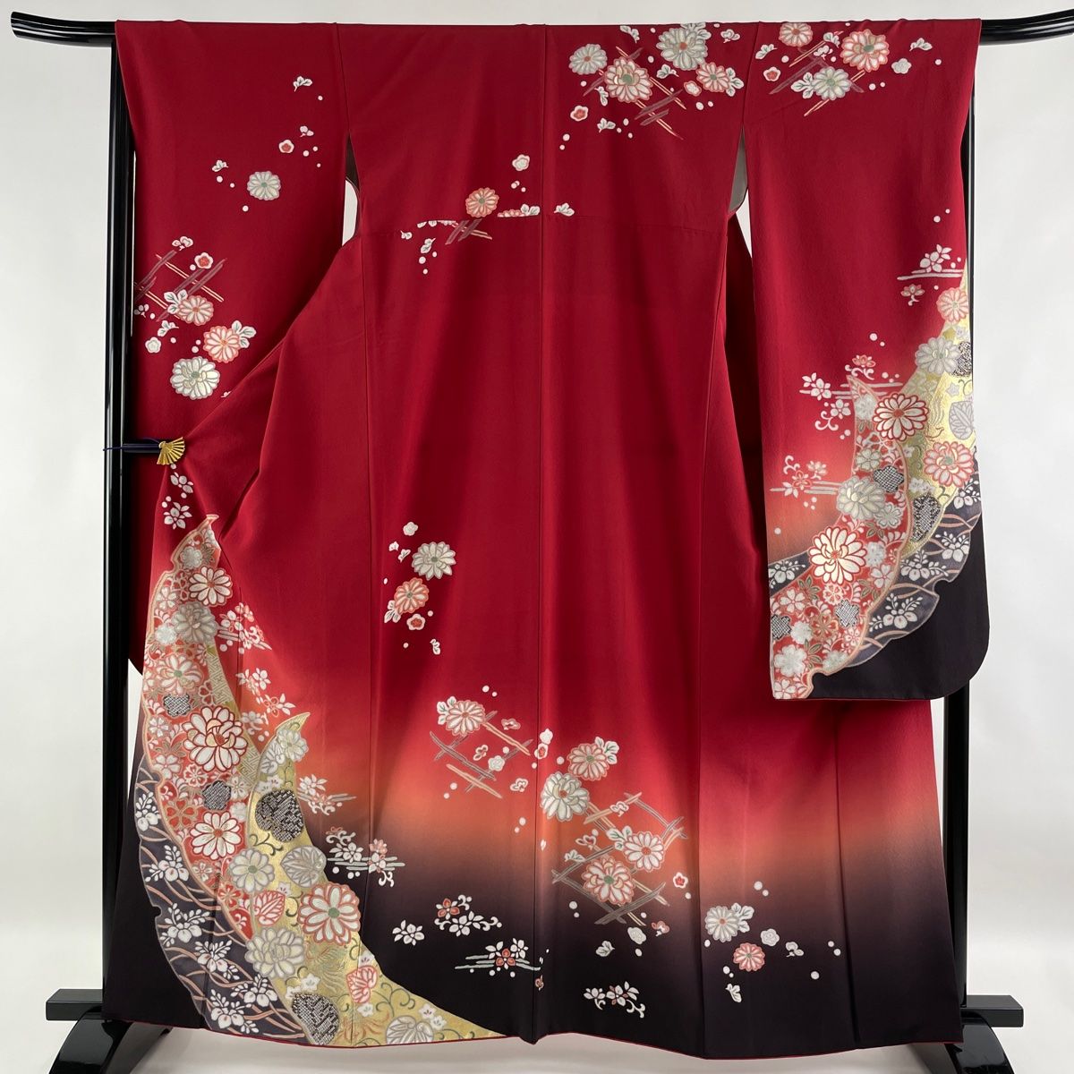 入荷販売 振袖 身丈162cm 裄丈67cm M 袷 草花 雪芝 金彩 赤 正絹 名品