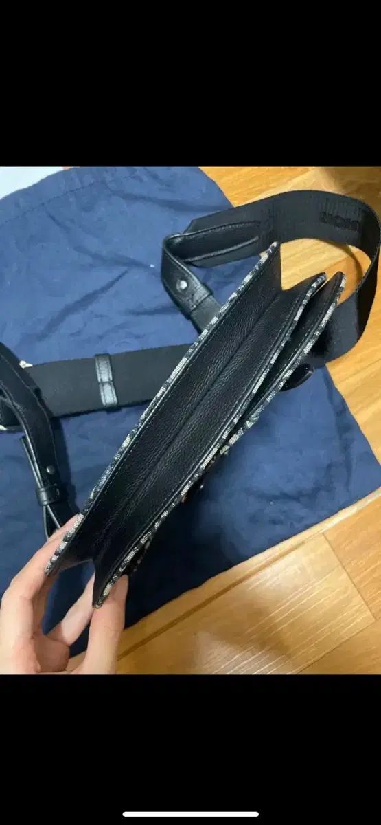 ディオール オブリーク