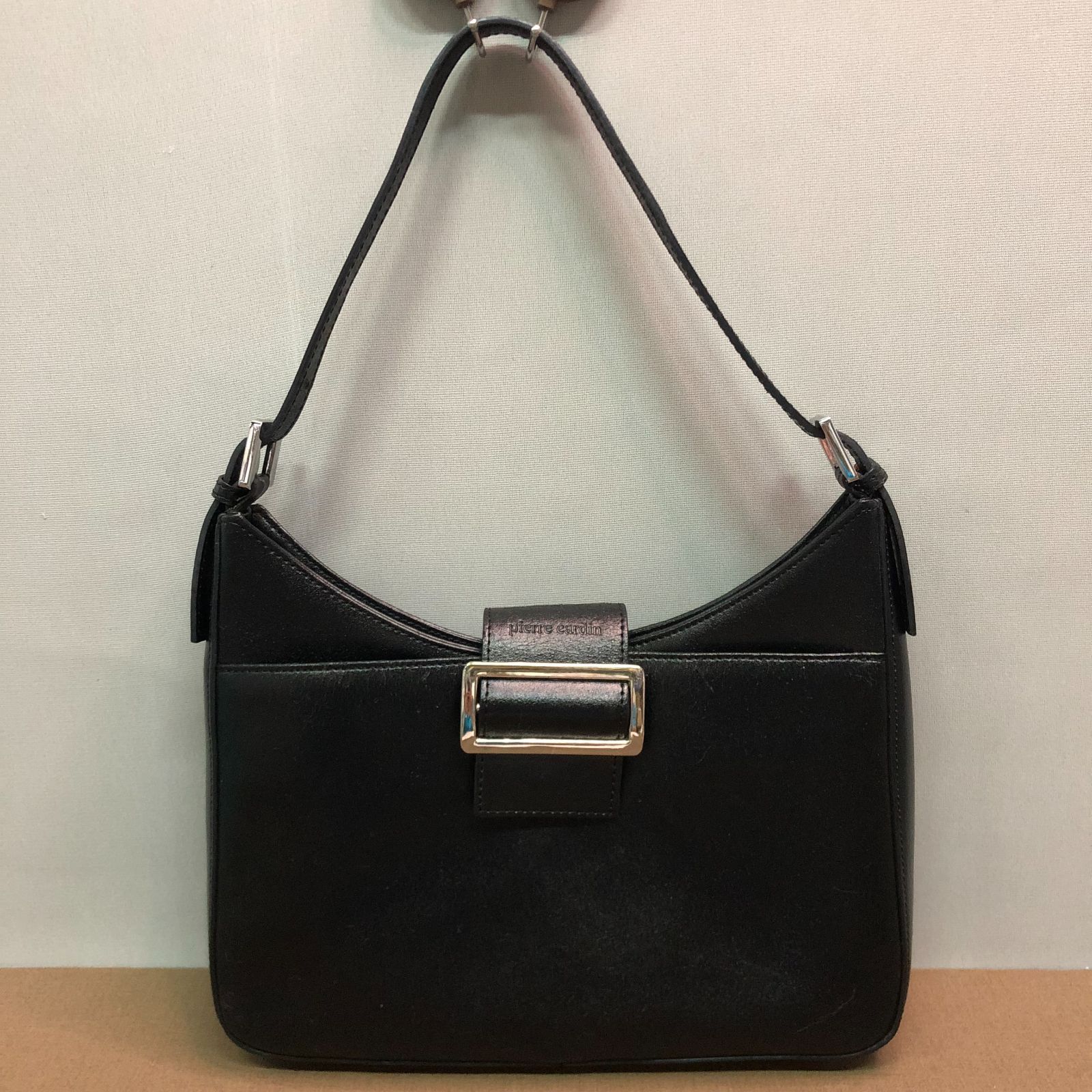 ピエール カルダン/pierre cardin ショルダーバッグ レザー 中古品  