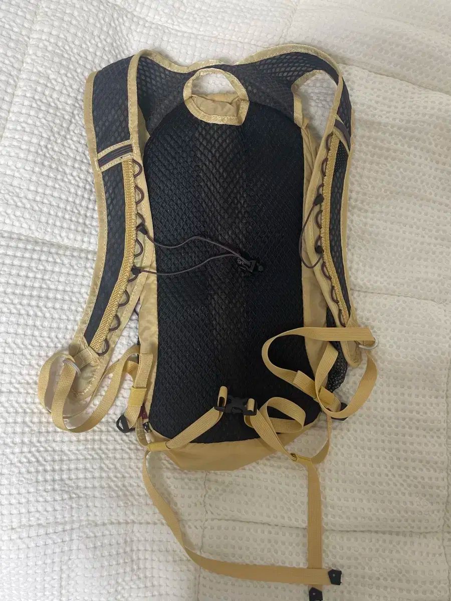 クレッタルムーセン ミュウTシャツ 2 0 バックパック 10L サヤサンド