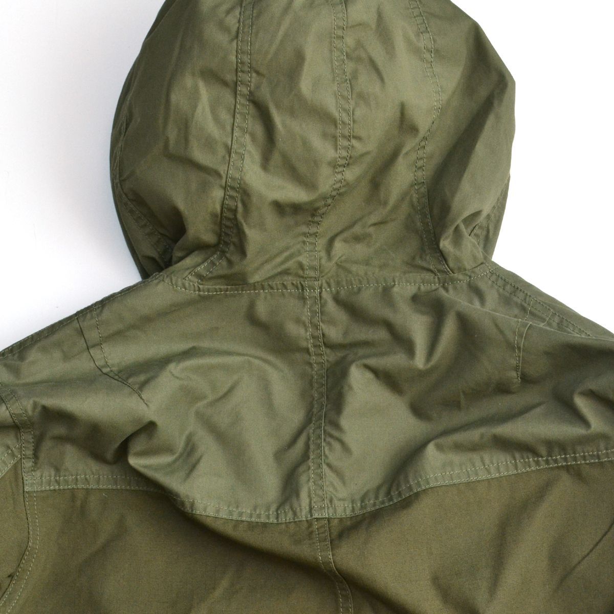 未使用☆タグ付き【フレッドペリー】オリーブ　パーカー　フーディ　Sサイズ　長袖 FRED PERRY（フレッドペリー）の「Tipped Hooded Sweatshirt